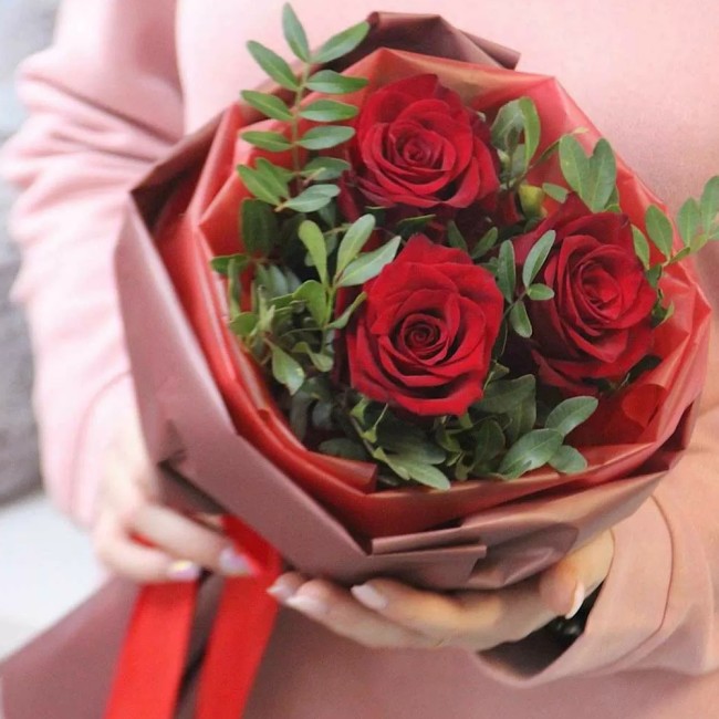 Букет цветов "Элегантный намек"