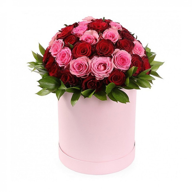 Букет цветов "Шляпная коробка Магия" Букет цветов "Шляпная коробка Магия"