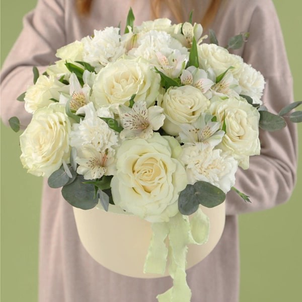 Букет цветов "Шляпная коробка Рассвет"